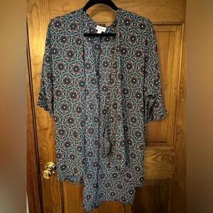 LuLaRoe Lindsay Cardigan Kimono Wrap Medium 3/4 Sleeve Silky High Low NWOT